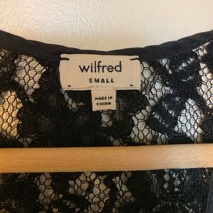 Wilfred Tops - Aritzia Wilfred Lace Tank Wilfred Tops - Aritzia Wilfred Lace Tank